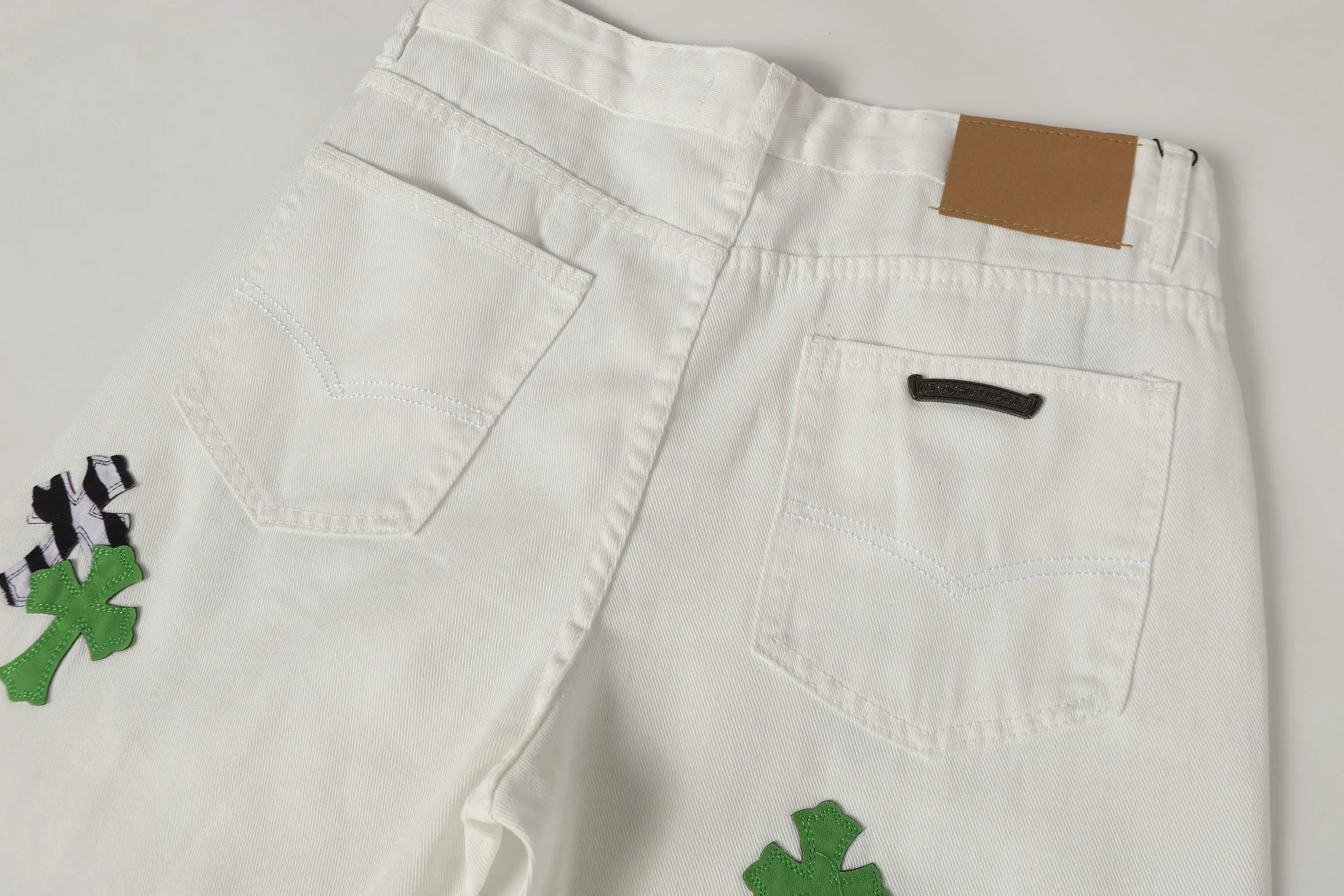 P270 Chrome Hearts/Chrome Hearts 25ss classic white cow series colored leather cross washed color cloth men's and women's denim trousers Color: Picture color Code number: 28-36